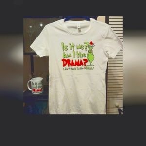 Grinch Women Tshirt & Mug Bundle NWT